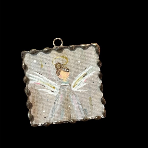 AngelicWhimsey Other - Angelic Whimsey Angel Pendant with Scalloped Frame